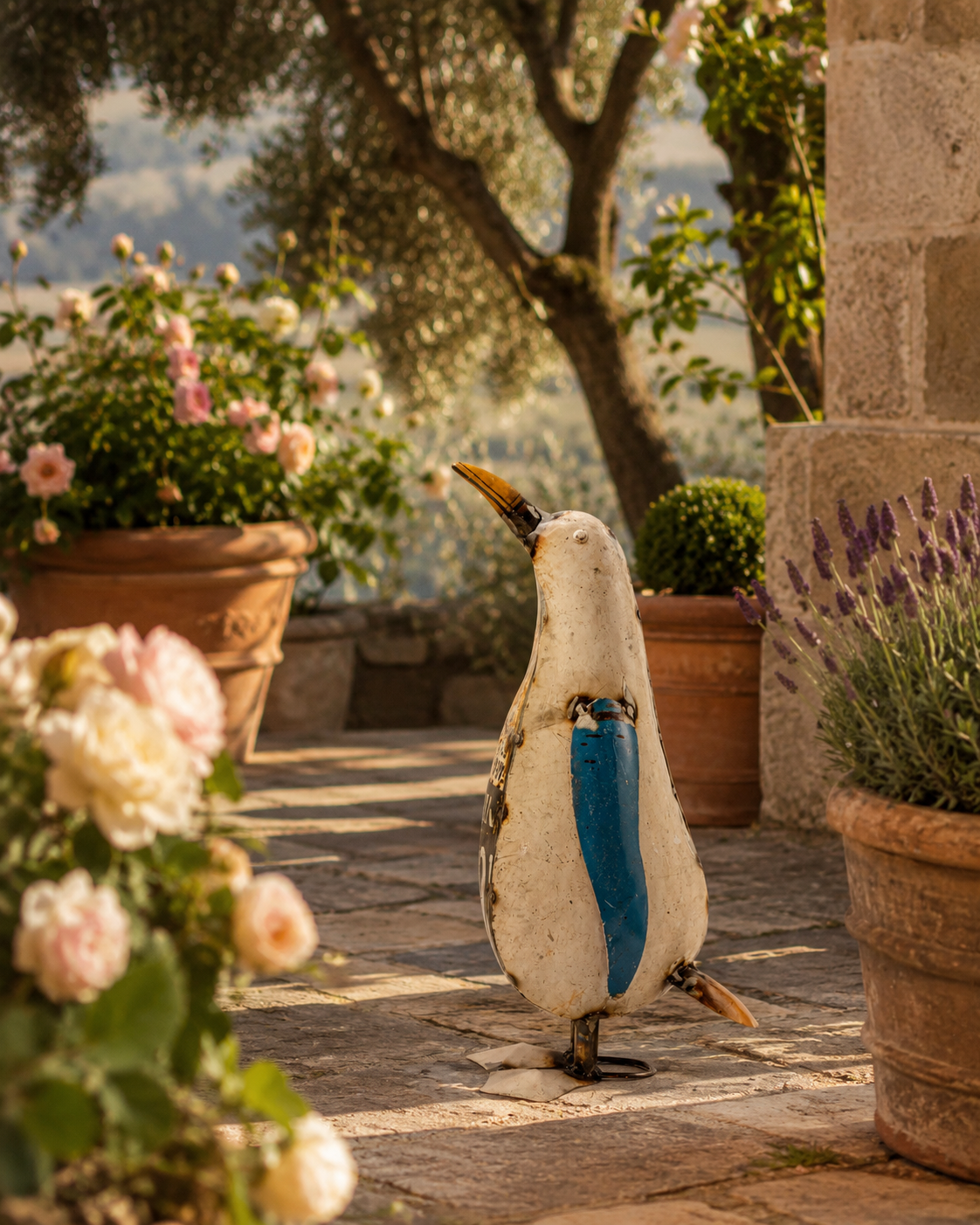 RECYCLED IRON PENGUIN