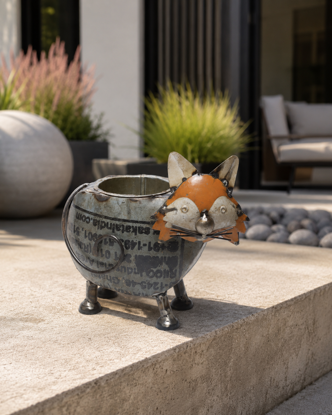 Recycled Iron Cat With Pen Holder