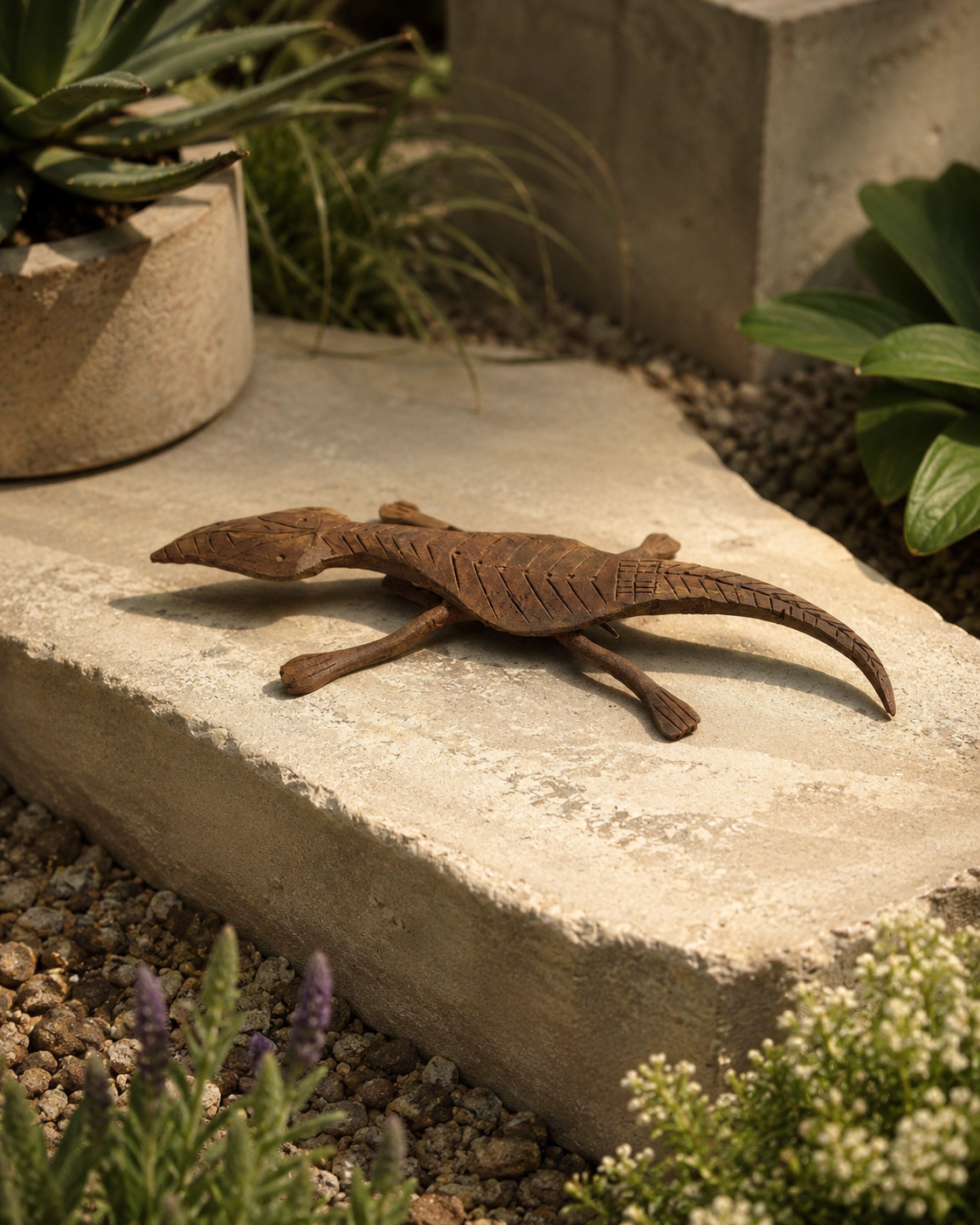 Lizaad Iron Wall Mount